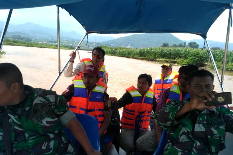 2 Hari Hilang, Nelayan Tewas Mengambang di Pantai Cipalawah Garut 2 Hari Hilang, Nelayan Tewas Mengambang di Pantai Cipalawah Garut
