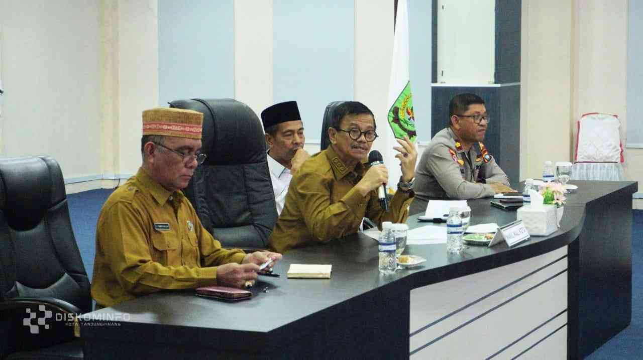 Persiapan MTQH XIX Tanjungpinang 2025: Rapat Koordinasi Pastikan Pawai Ta’ruf dan Acara Berjalan Lancar Persiapan MTQH XIX Tanjungpinang 2025: Rapat Koordinasi Pastikan Pawai Ta’ruf dan Acara Berjalan Lancar