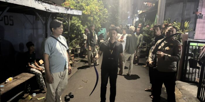 Aksi Tawuran 60 Remaja di Ciputat Timur Digagalkan Warga dan Polsek Aksi Tawuran 60 Remaja di Ciputat Timur Digagalkan Warga dan Polsek