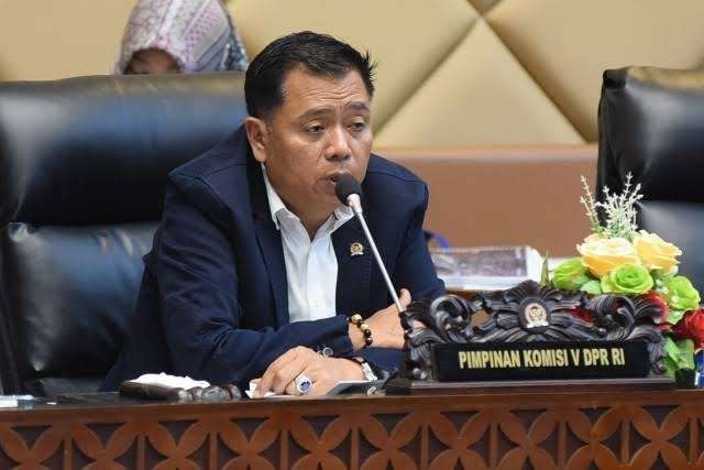 DPR Panggil Kemenhub Terkait Insiden KMP Tunu Pratama Jaya DPR Panggil Kemenhub Terkait Insiden KMP Tunu Pratama Jaya