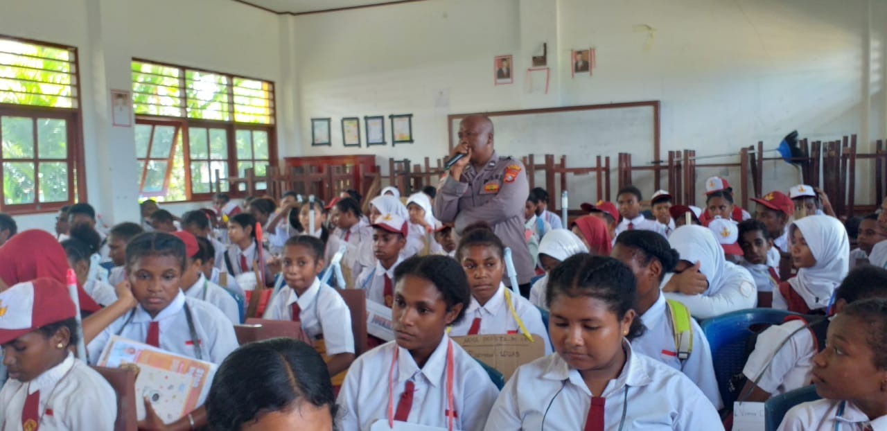 Peduli Generasi Muda, Sat Binmas Polres Sarmi Berikan Sosial Peduli Generasi Muda, Sat Binmas Polres Sarmi Berikan Sosial