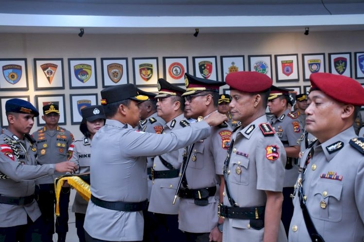 Kapolda NTT Pimpin Sertijab Pejabat Utama dan Kapolres: Doro Kapolda NTT Pimpin Sertijab Pejabat Utama dan Kapolres: Doro