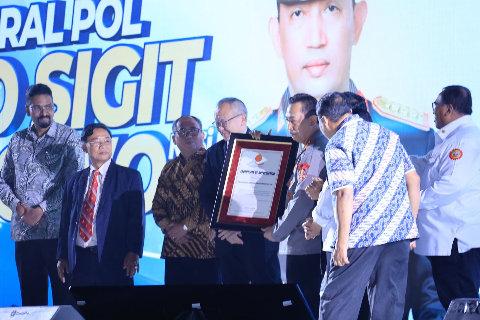 Sudah Sepantasnya Jenderal Sigit Terima Pengharg Sudah Sepantasnya Jenderal Sigit Terima Pengharg