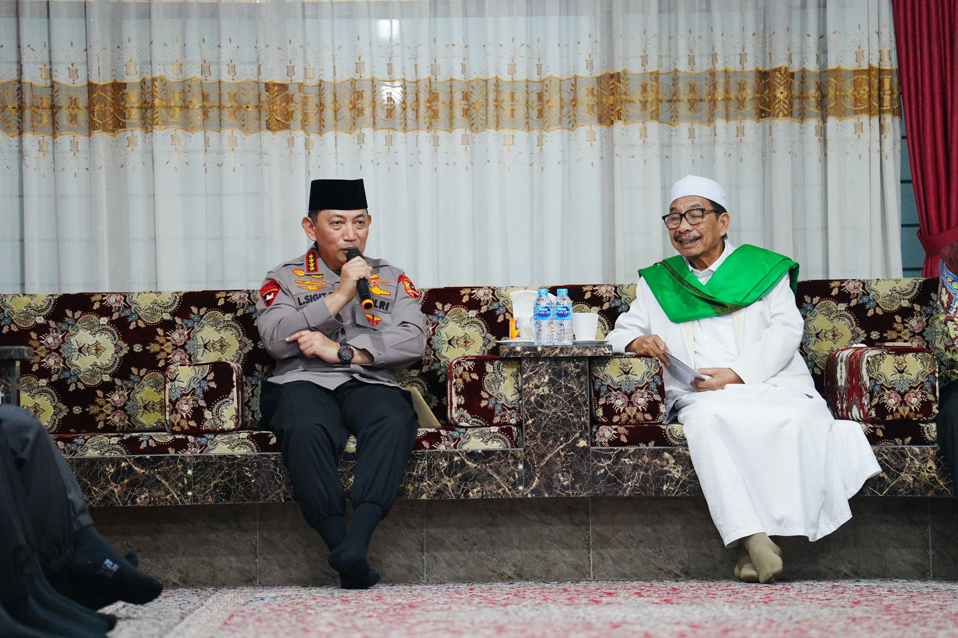 Kapolri Ajak Tokoh Lintas Agama Sumut Dukung Program Pemerin Kapolri Ajak Tokoh Lintas Agama Sumut Dukung Program Pemerin