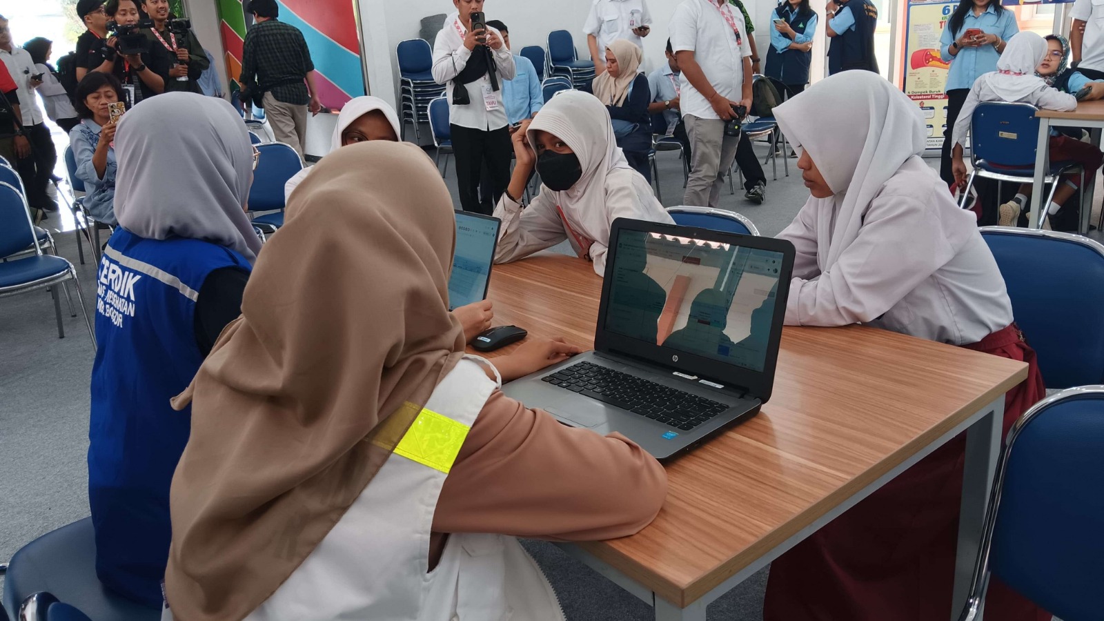 Menteri Saifullah Yusuf Sebut MPLS Sampai 15 Hari Menteri Saifullah Yusuf Sebut MPLS Sampai 15 Hari