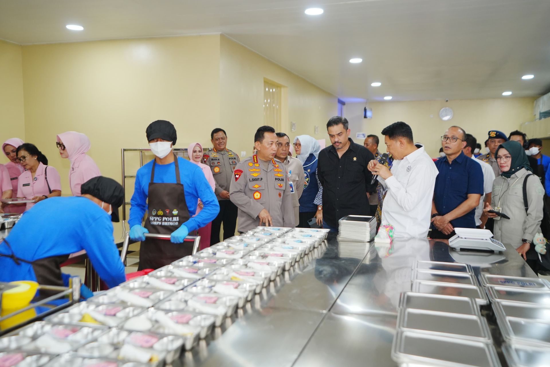 Kapolri Resmikan 28 SPPG, Pemenuhan Gizi Terpenuhi dan Buka Kapolri Resmikan 28 SPPG, Pemenuhan Gizi Terpenuhi dan Buka