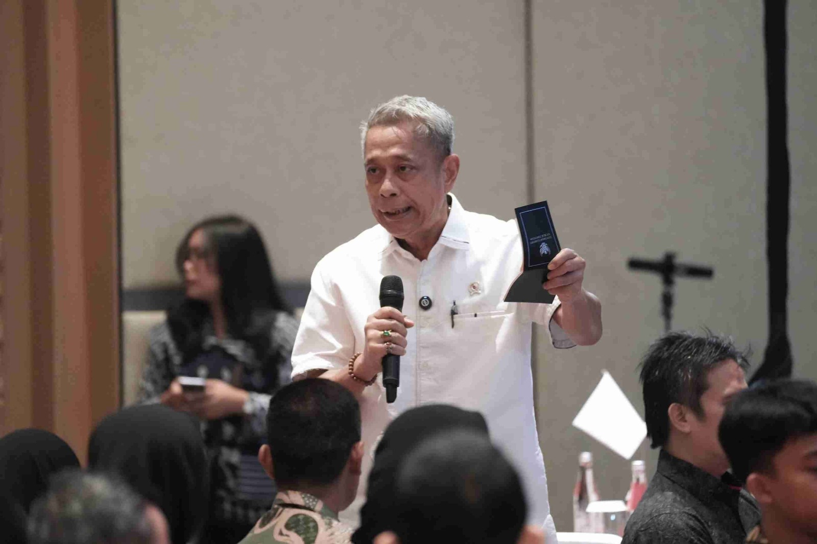 Wamen Agus Jabo Sebut Presiden Ingin Memutus Transmisi Kemis Wamen Agus Jabo Sebut Presiden Ingin Memutus Transmisi Kemis