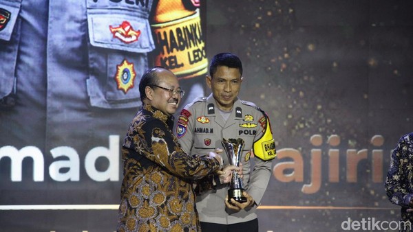 Hoegeng Awards Perkuat Kepercayaan Publik kepada P Hoegeng Awards Perkuat Kepercayaan Publik kepada P