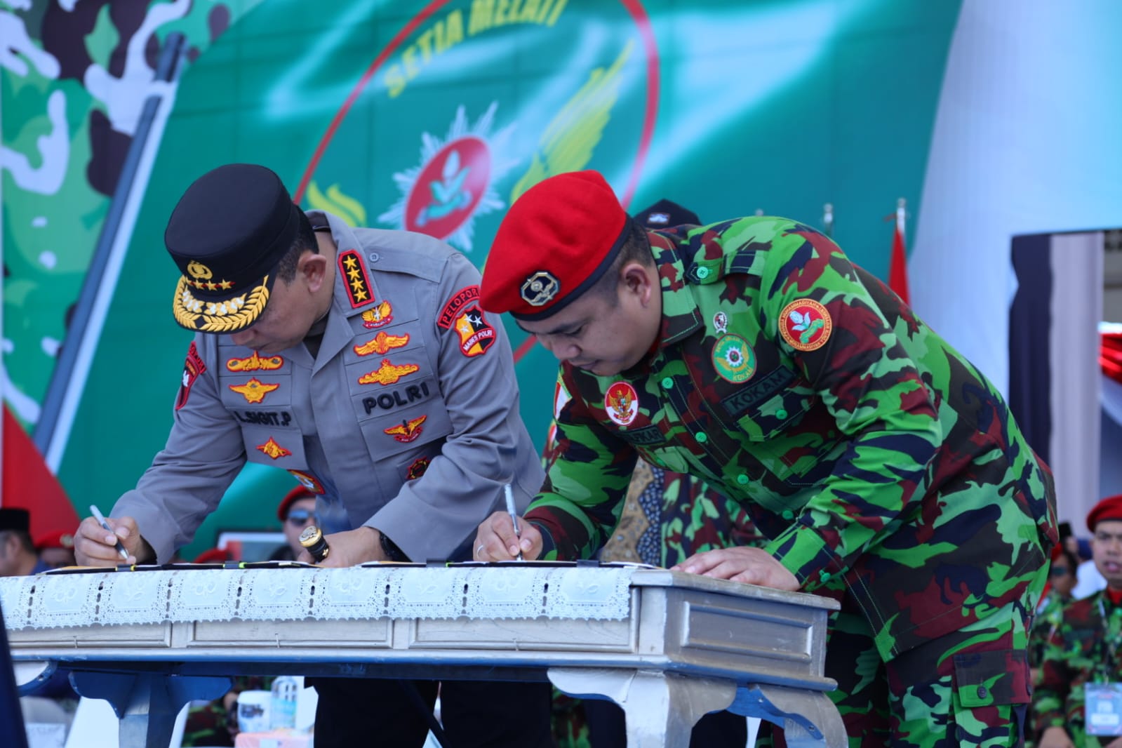 Kapolri Pimpin Apel Akbar Kokam, Perkuat Sinergitas Dukung P Kapolri Pimpin Apel Akbar Kokam, Perkuat Sinergitas Dukung P